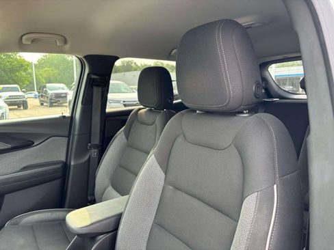 Used 2023 Chevrolet TrailBlazer LT FWD image 5