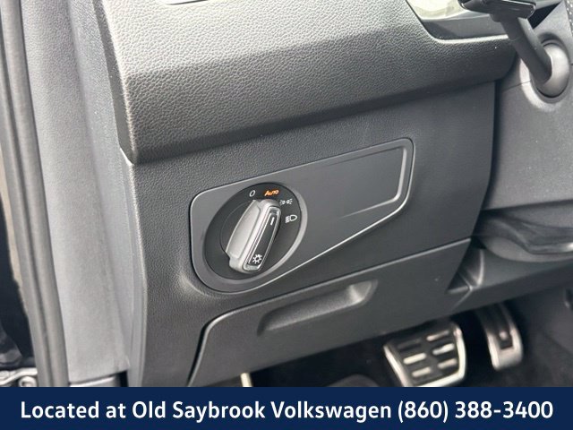 Certified 2024 Volkswagen Tiguan SE R-Line AWD/4WD image 39
