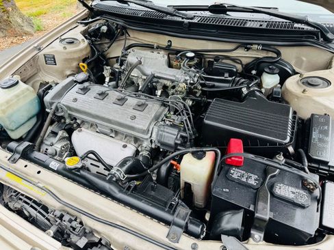 Used 1997 Toyota Corolla CE image 17