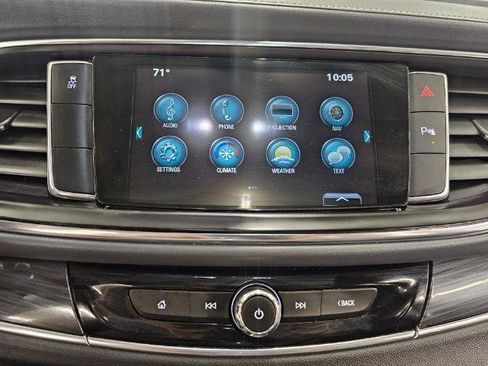 Used 2019 Buick Enclave Essence FWD image 23