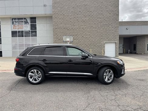 Used 2022 Audi Q7 3.0T Premium Plus w/ Premium Plus Package image 5