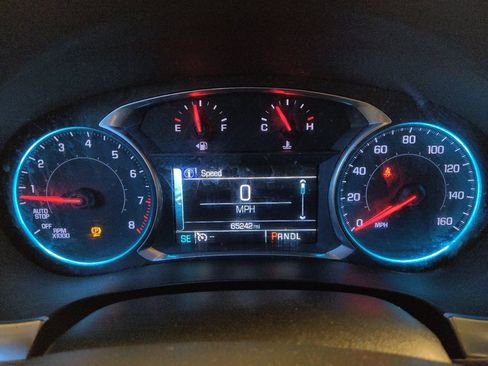 Used 2019 Chevrolet Traverse LT FWD image 23