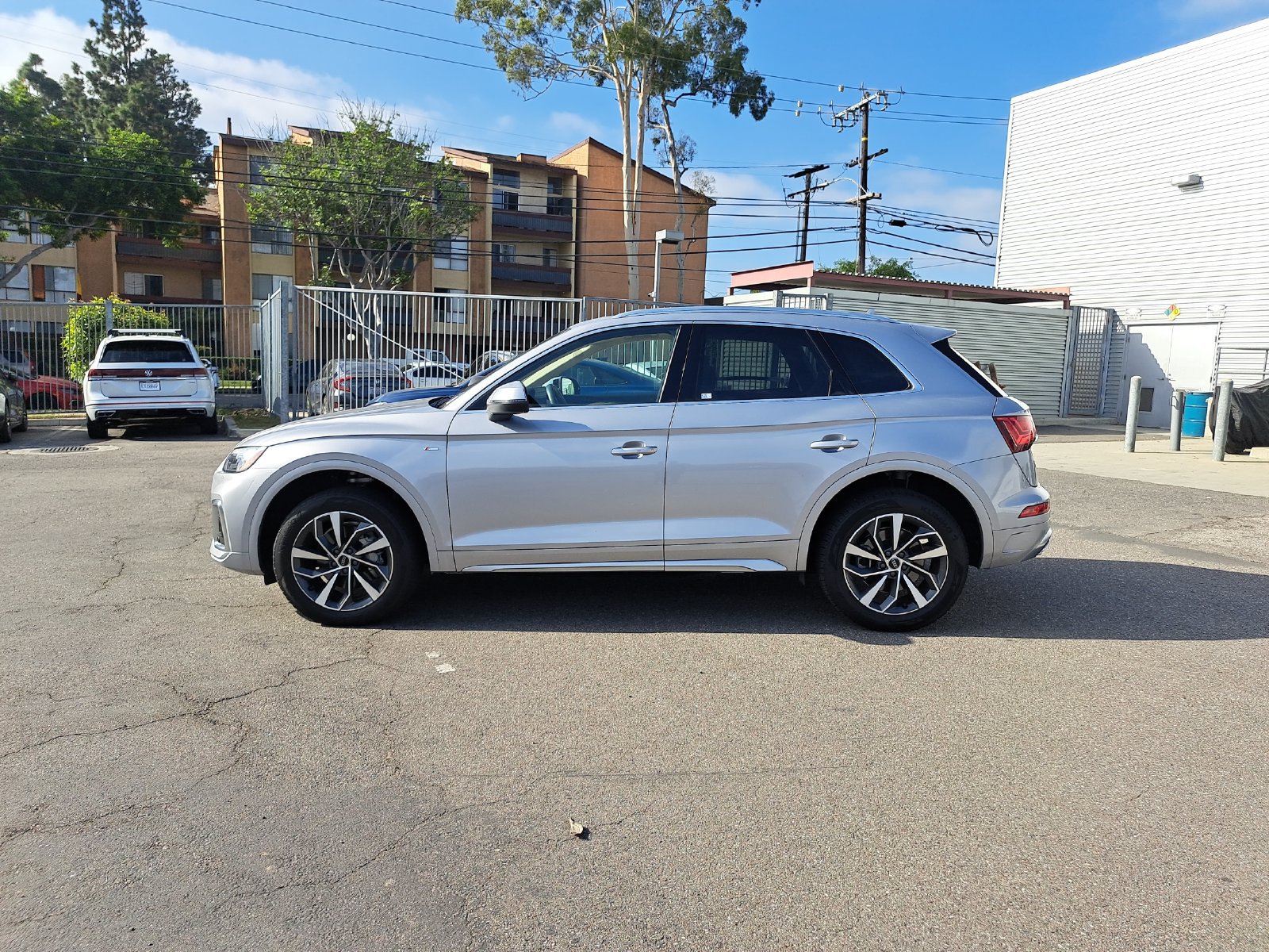 Used 2023 Audi Q5 2.0T Premium Plus w/ Premium Plus Package AWD/4WD image 8