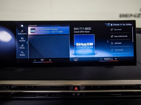 Used 2023 BMW iX xDrive50 w/ Sport Package image 29