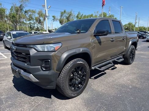 Used 2024 Chevrolet Colorado Trail Boss w/ LPO, Dark Essentials Package AWD/4WD image 11
