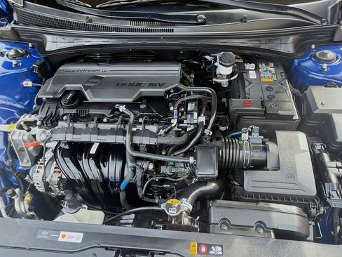 Used 2024 Hyundai Elantra SE FWD image 32