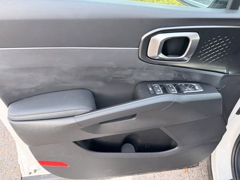 New 2025 Kia Sorento EX image 23