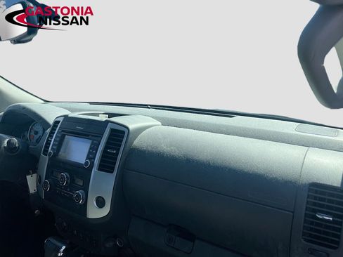 Used 2015 Nissan Frontier PRO-4X w/ Pro-4x Luxury Package image 33