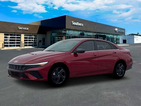 New 2026 Hyundai Elantra SEL Sport image 2