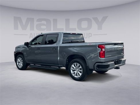 Used 2022 Chevrolet Silverado 1500 Custom w/ Safety Confidence Package image 3