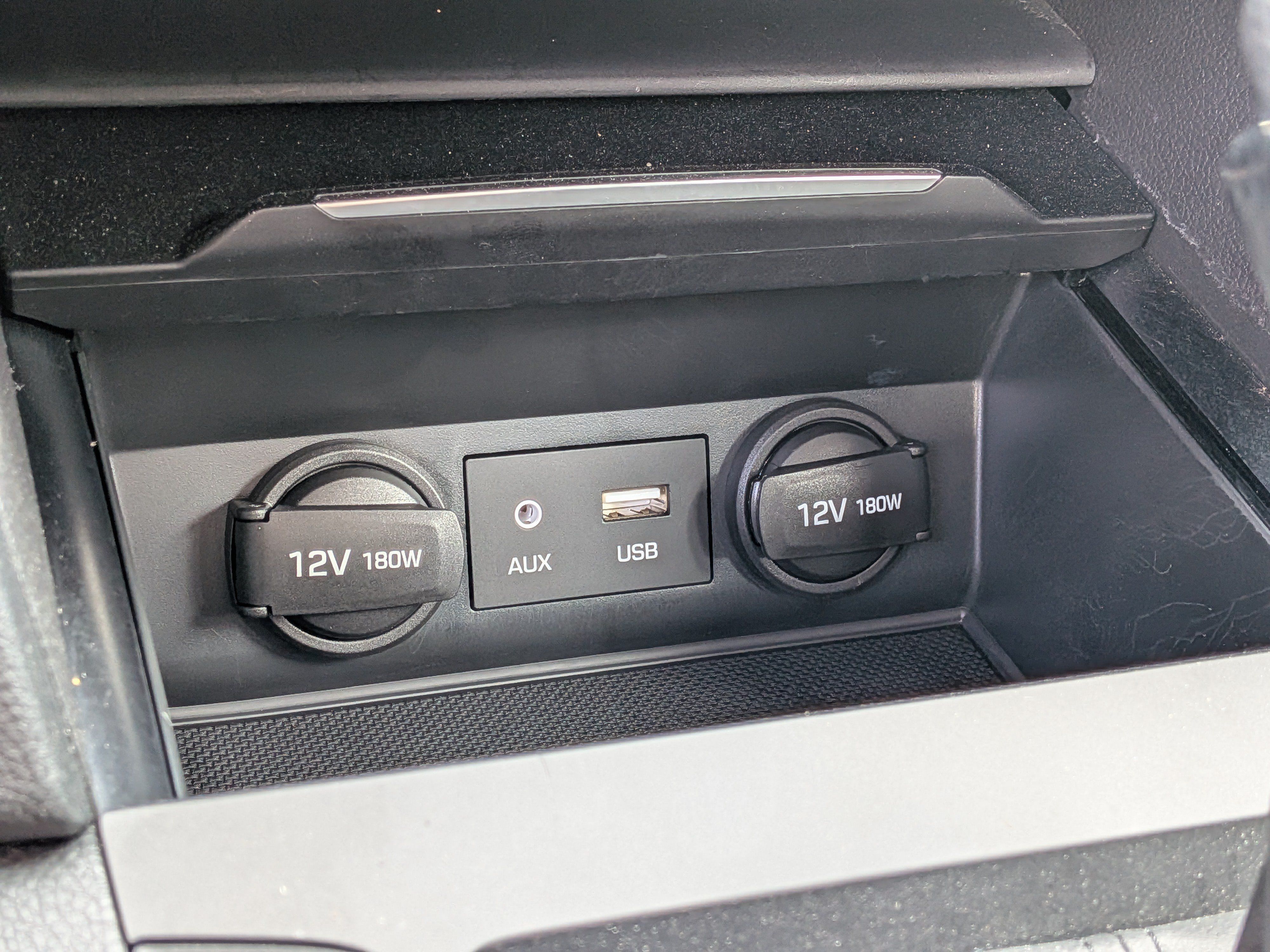 Used 2018 Hyundai Elantra SEL FWD image 28