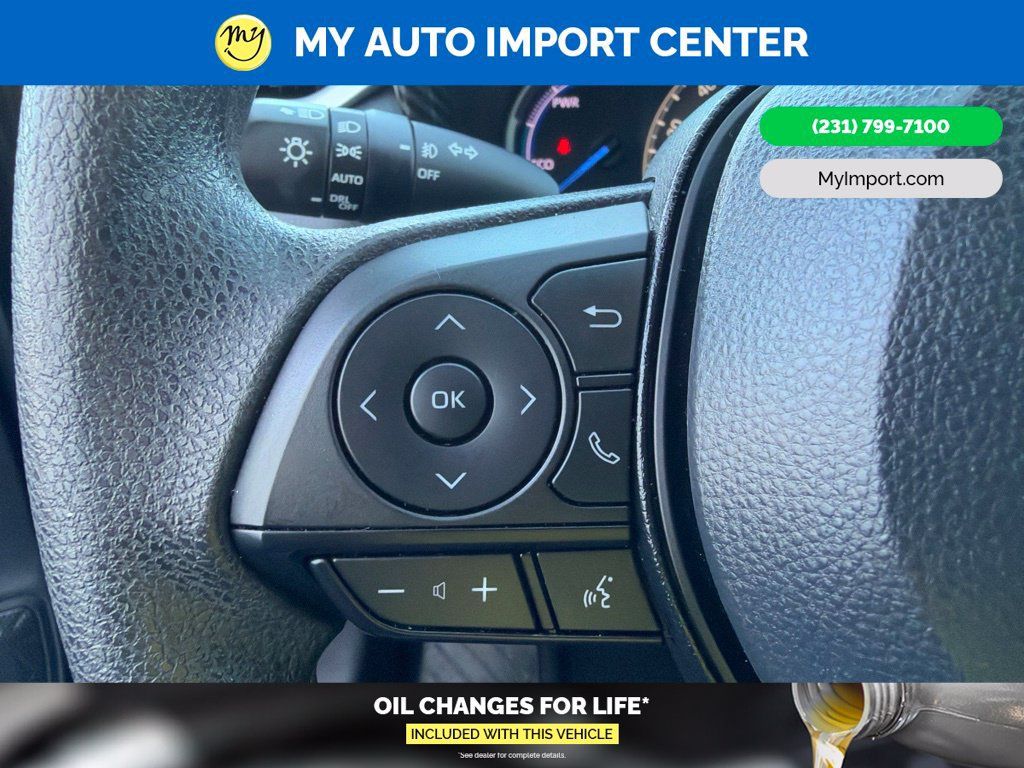 Used 2024 Toyota RAV4 AWD Hybrid image 13