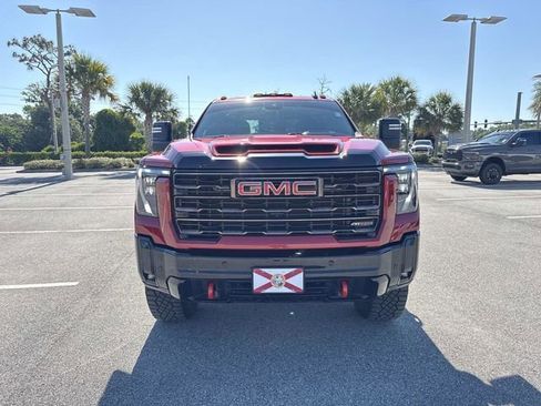 Used 2025 GMC Sierra 2500 AT4X AWD/4WD image 8