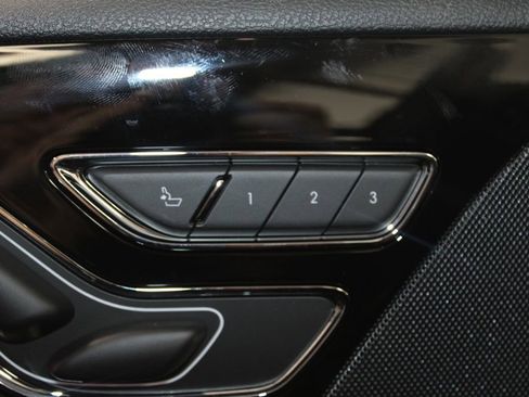 New 2025 Lincoln Aviator 2WD w/ Jet Appearance Package image 40