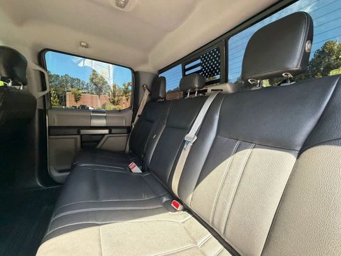Used 2017 Ford F150 XLT w/ Equipment Group 302A Luxury AWD/4WD image 16