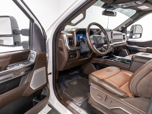 Used 2024 Ford F250 King Ranch AWD/4WD image 17