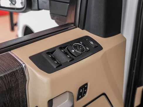 Used 2020 Ford F350 Lariat w/ Lariat Ultimate Package image 40