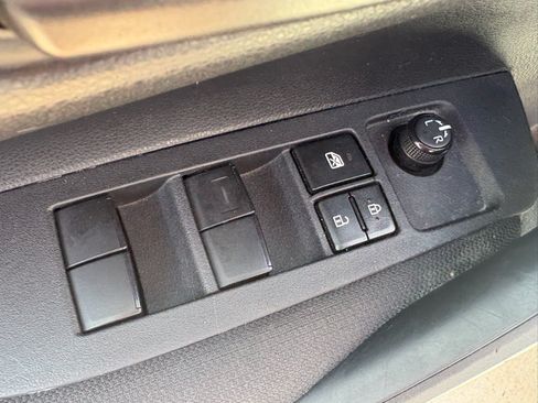 Used 2023 Toyota Corolla LE w/ Carpet Mat Package (TMS) FWD image 11