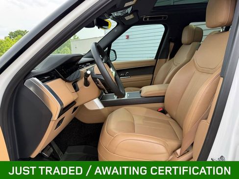 Used 2025 Land Rover Range Rover SE AWD/4WD image 27