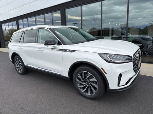New 2026 Lincoln Aviator AWD image 1
