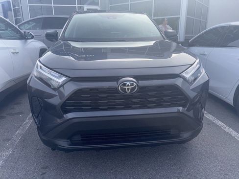 Used 2025 Toyota RAV4 LE image 9
