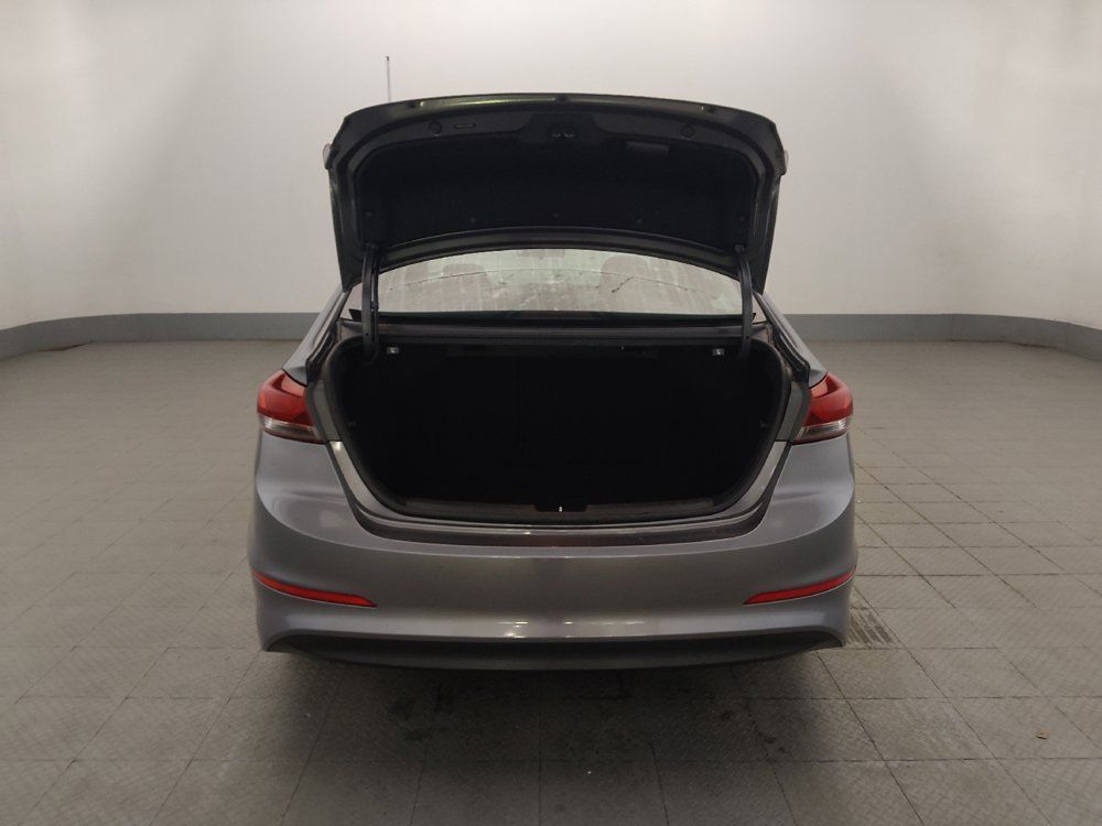 Used 2018 Hyundai Elantra SEL FWD image 29