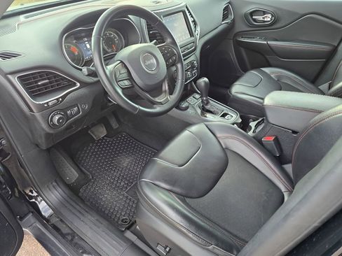 Used 2021 Jeep Cherokee Trailhawk w/ Technology Group image 26