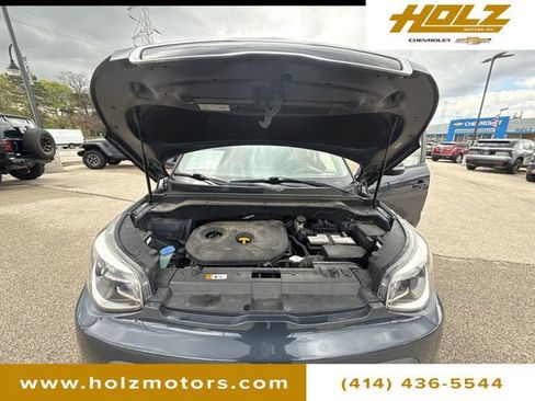 Used 2014 Kia Soul + FWD image 25