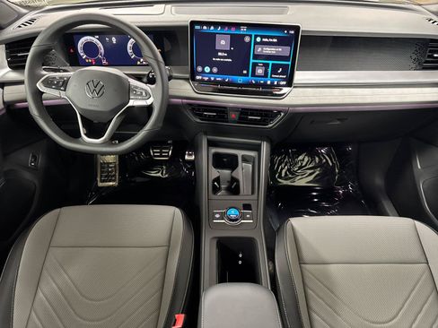 New 2026 Volkswagen Tiguan SE R-Line AWD/4WD image 12