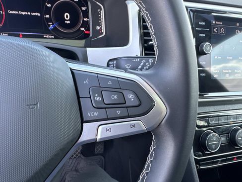 Certified 2022 Volkswagen Atlas SE image 24