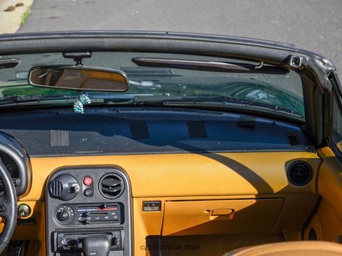 Used 1991 MAZDA MX-5 Miata Special Edition image 47