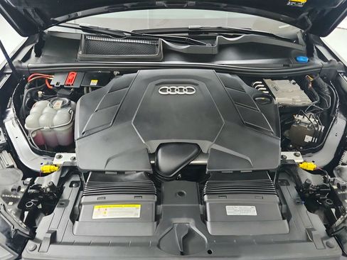 Used 2021 Audi Q7 3.0T Prestige w/ Prestige Package AWD/4WD image 32