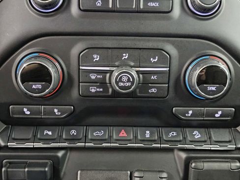 Used 2020 Chevrolet Silverado 1500 LT Trail Boss AWD/4WD image 22