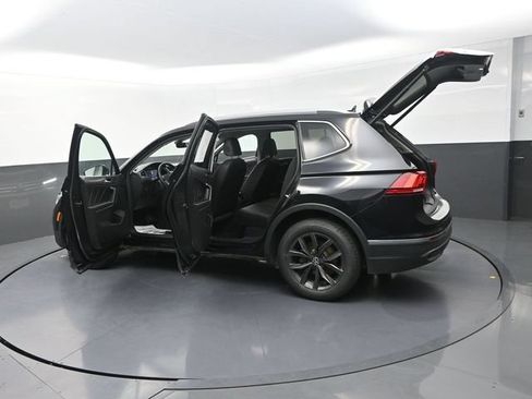 Used 2023 Volkswagen Tiguan SE FWD image 44