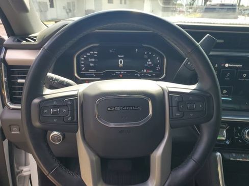 Used 2024 GMC Sierra 3500 Denali w/ Denali Reserve Package AWD/4WD image 11