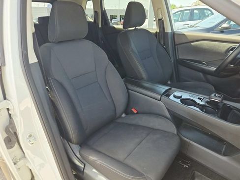 Used 2023 Nissan Rogue S AWD/4WD image 12