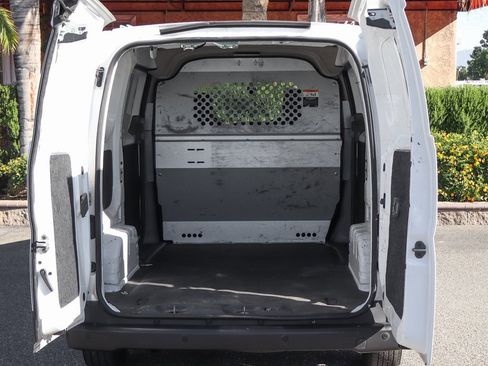 Used 2018 Nissan NV200 S w/ Cruise Control Package image 9