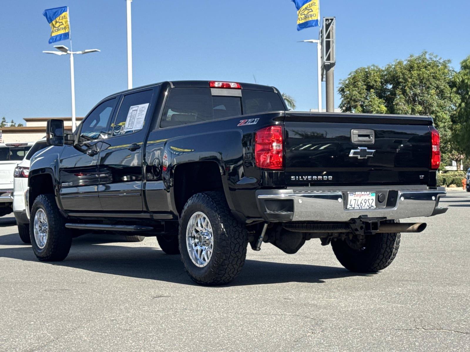 Used 2015 Chevrolet Silverado 2500 LT w/ LT Convenience Package AWD/4WD image 7