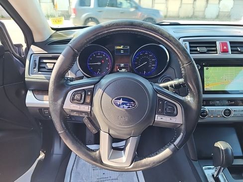 Used 2016 Subaru Outback 2.5i Limited AWD/4WD image 23