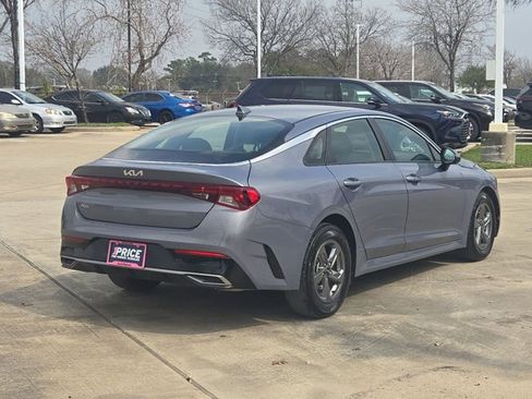 Used 2022 Kia K5 LXS FWD image 5