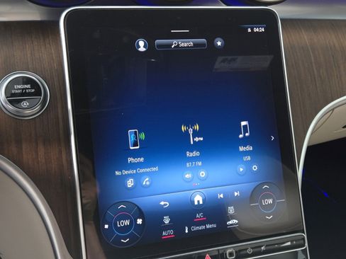 Used 2022 Mercedes-Benz C 300 Sedan image 27