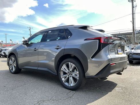 Used 2025 Subaru Solterra Touring image 6