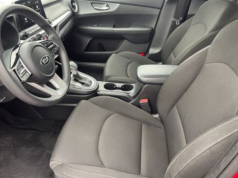 Used 2021 Kia Forte LXS image 9