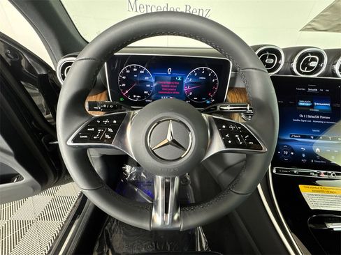Certified 2025 Mercedes-Benz GLC 300 4MATIC image 24