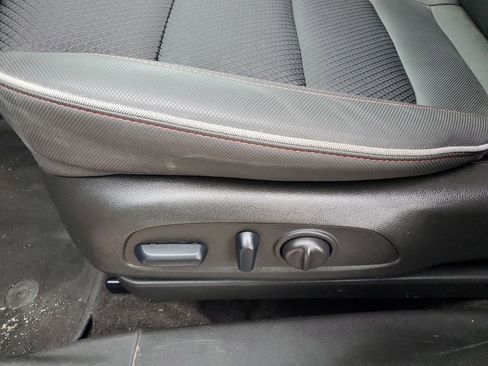 Used 2023 Chevrolet TrailBlazer RS w/ Convenience Package image 6