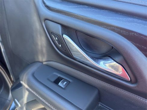 Used 2021 GMC Yukon Denali image 16