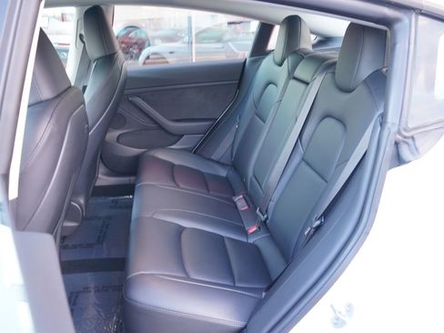 Used 2023 Tesla Model 3 Standard Range image 7