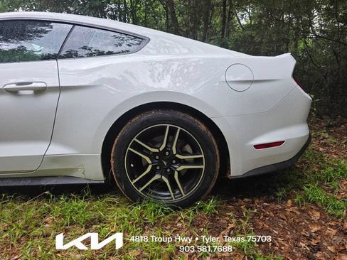 Used 2019 Ford Mustang Coupe w/ Equipment Group 101A RWD image 8