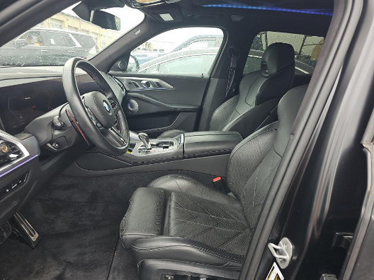 Used 2024 BMW XM AWD/4WD image 4