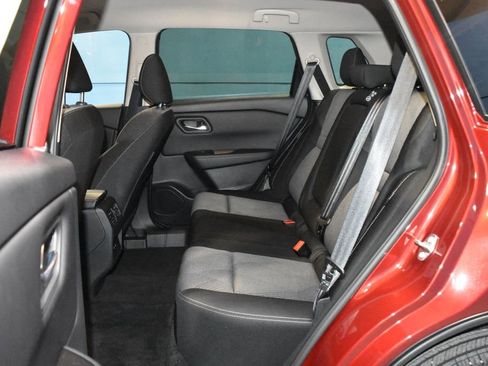 Used 2025 Nissan Rogue SV image 20